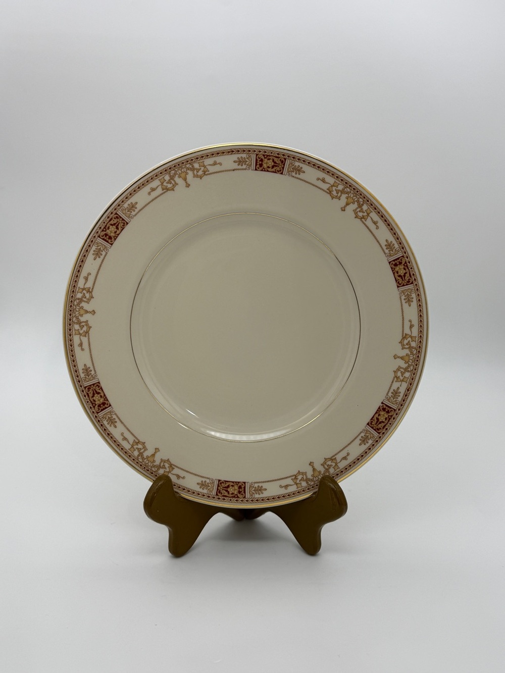 Vintage Syracuse China 10” Dinner Plate Calhoun Old Ivory Gold Trim USA